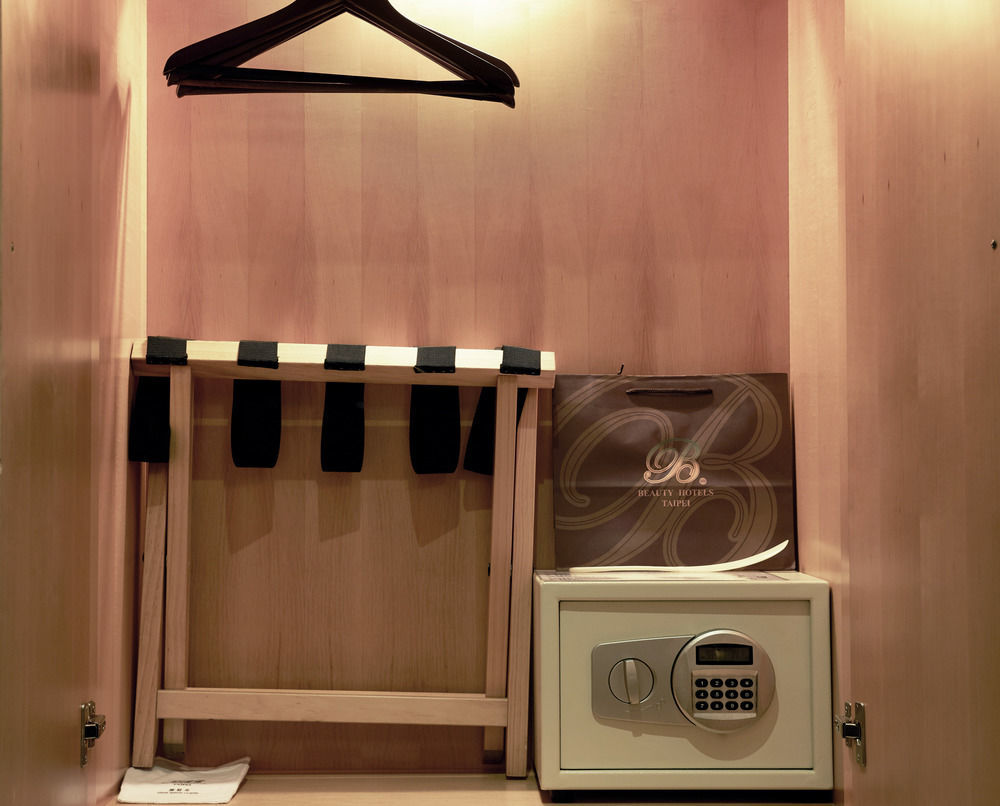 Beauty Hotels Taipei - Hotel B6 Bagian luar foto